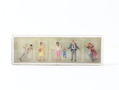 Preiser H0 10514 Figuren-Set Gehende Paare 1:87