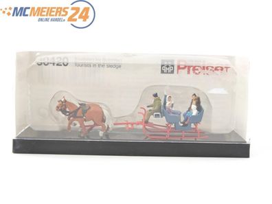 Preiser H0 30420 Figuren-Set Fertigmodell "Touristen im Schlitten" E73