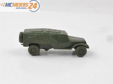 Roskopf RMM H0 Modellauto Militärfahrzeug Panzer Schützenpanzer BTR 152 D E611