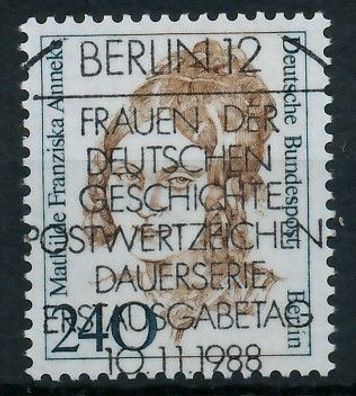 BERLIN DS FRAUEN Nr 827 ESST zentrisch gestempelt X7D4E46