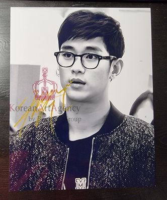 Kim Soo Hyun 10inches Autograph