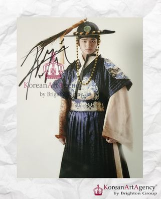 Kim Soo Hyun The Moon Embracing The Sun Autograph