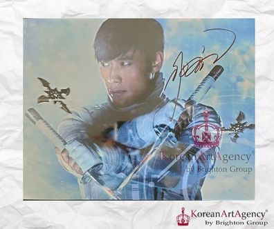 Lee Byung Hun Autograph