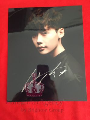 Lee Jong Suk W: Two Worlds 10 inches Autograph