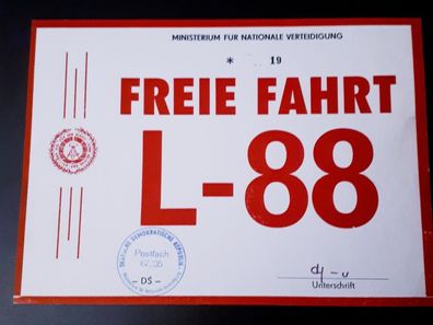 NVA Schein Freie Fahrt L-88 zum Befahren der Objekte des MfNV Berlin und Strausberg