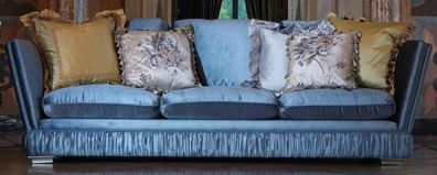 Klassische Dreisitzer Sofa Möbel Wohnzimmer Textil Couch Klassische Einrichtung