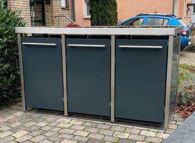 Mülltonnenhaus Typ-MW, 3x 240l, Türfarbe Anthrazit Pflanzenwanne - Anth