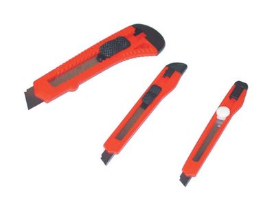 Abbrechmesser 3er Set 2x 9 mm + 1x 18mm Cutter aus Kunststoff