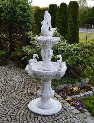 Delphin Delphinen Brunnen Springbrunnen Gartenbrunnen Zierbrunnen Wasser Fontäne