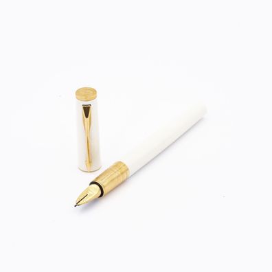 Parker 5th Ingenuity Pearl Lacquer & Gold Slim M Füller