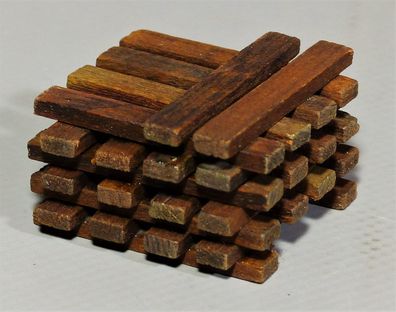 Faller H0 146 Schwellenstapel Holzstapel Holz Werks-Fertigmodell 50er NEU ohne OVP