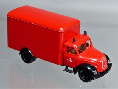 Brekina H0 4203 Magirus Mercur S4500 Rundhauber Koffer-LKW Feuerwehr Krefeld Oldtimer