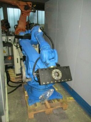 Roboter Yaskawa Motoman ES165N mit Euromap 67 Schnittstelle