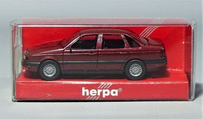 Herpa H0 2068 VW Volkswagen Passat Stufenheck bordeaux rot metallic NEU OVP