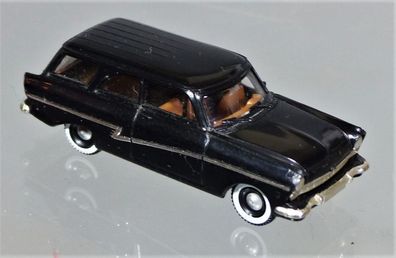 Praline H0 Ford Taunus 17m Kombi Caravan Oldtimer Veteran