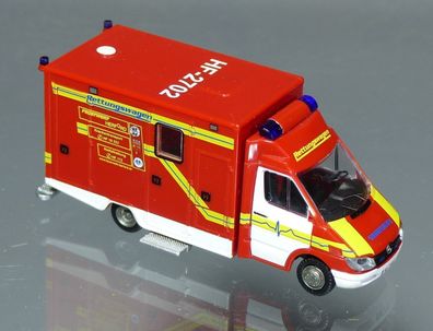 Rietze H0 61537 MB Mercedes Benz Sprinter Wietmarscher RTW Feuerwehr Herford HF-2702