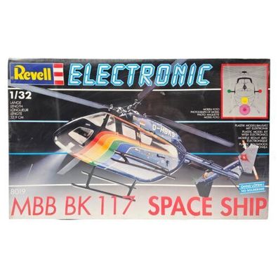 Revell 8019 Electronic 1:32 MBB BK 117 Space Schip Hubschrauber 1990 Rarität Neu