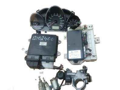 Mitsubishi Colt CZC Motor Steuergerät 1860A718 A1351507679. !! Glass von Tacho Defekt