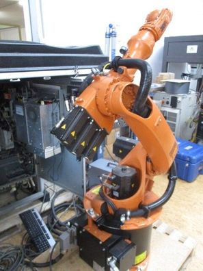 Roboter KUKA KR6-2 KRC2ed05