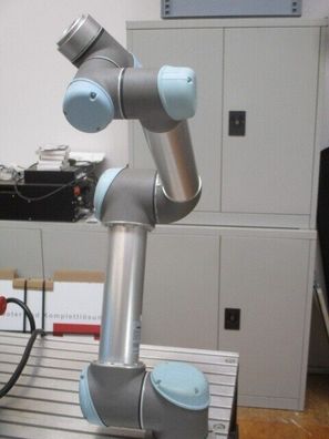 Roboter Universal Robots Cobot UR5 komplett 5/2017 nur ca. 1407 Betriebsstunden