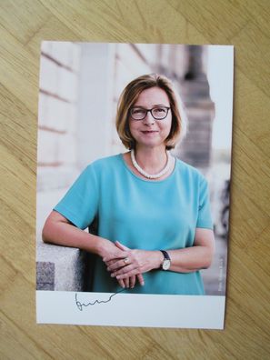 MdB CDU Politikerin Bettina Wiesmann - handsigniertes Autogramm!!!