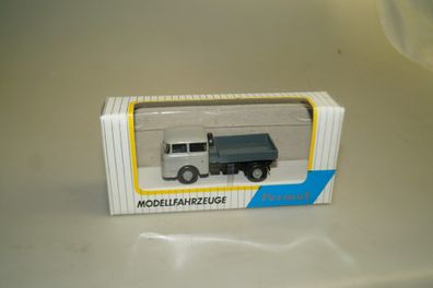 1:87 Permot Hruska Skoda Pritsche grau, neu