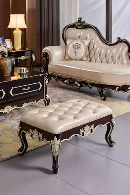 Hocker Im Schlafzimmer Ein Luxuriöses Neues Perlweißes Chesterfield