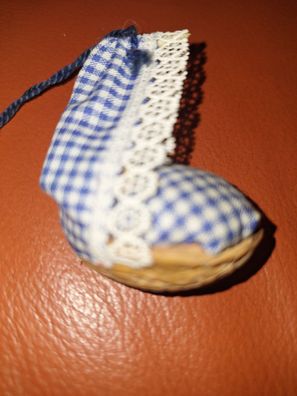 Christbaumschmuck , Weihnachtsdeko -körbchen mit baby