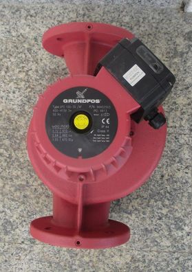 Pumpe Grundfos UPS 100 - 30 4F Heizungspumpe 3 x 400 V Umwälzpumpe P21/65