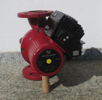 Pumpe Grundfos UPE 80-120 F Heizungspumpe 3x400 V Umwälzpumpe P16/281