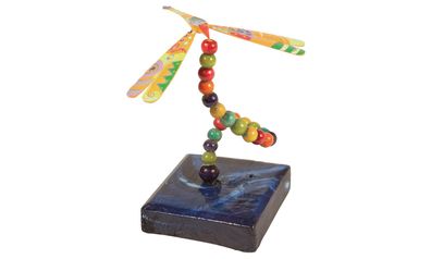 Libelle auf Kugeldraht