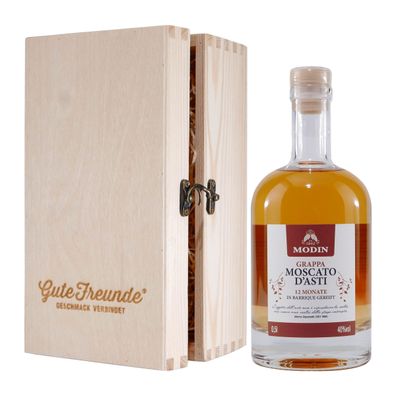 Modin Moscato d´Asti Grappa mit Geschenk-Holzkiste