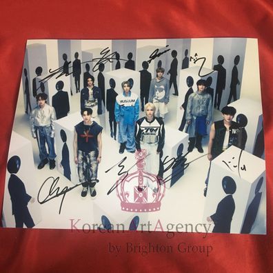 Stray Kids Bang Chan Lee Know Changbin Hyunjin Han Felix Seungmin I.N 10" Autograph