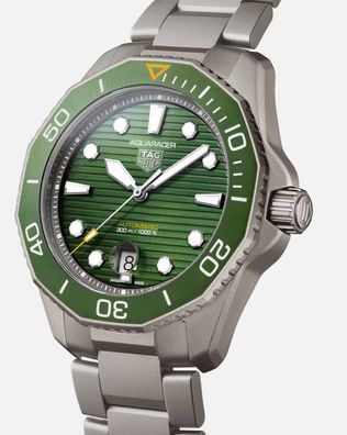 Tag Heuer - WBP208B. BF0631 - TAG Heuer Aquaracer Professional 300 Datum