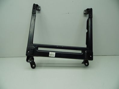Sitzkonsole vorne links Sitzgestell 7L0881677B VW Touareg (Typ:7L) 2004