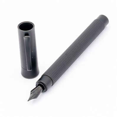 Graf von Faber-Castell Tamitio Schwarz Füller F Black Edition