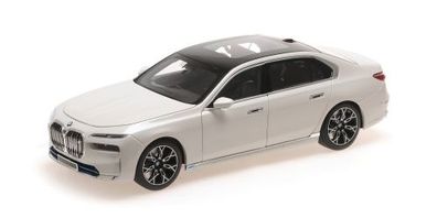 BMW Miniatur i7 weiß metallic 1:18