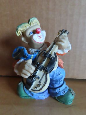 Figur Clown mit Gitarre grüne Schuhe orangene Jacke / ca. 9 cm H