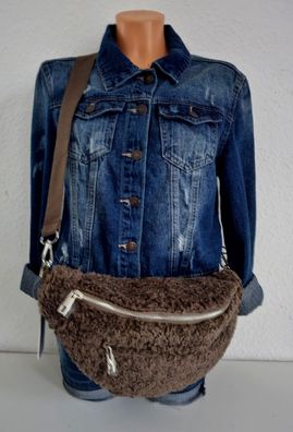 Teddyfell Bauchtasche Gürteltasche Cross Body Bag Gurt einfarbig 2 RV Chocolate