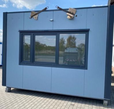 Neuer Imbisscontainer 4x3 Meter- mit großem Schiebefenster