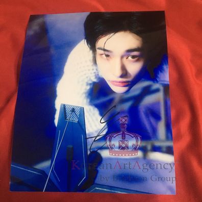 Stray Kids Hyunjin 10inches Autograph