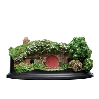 The Hobbit Statue Hobbit Hole 22 Pine Grove