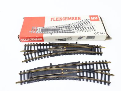 Fleischmann H0 6046 L/R 2x Modellgleis Bogenweiche Handweiche links rechts