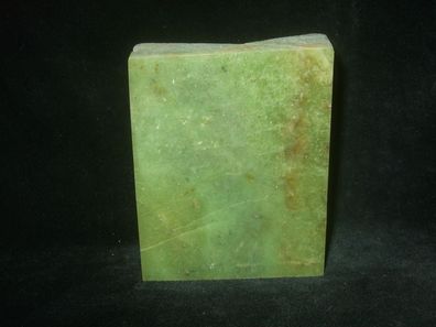 Nephrith, Jade (Mexiko) Anschliff -Mineralien Heilsteine Anschliffe-