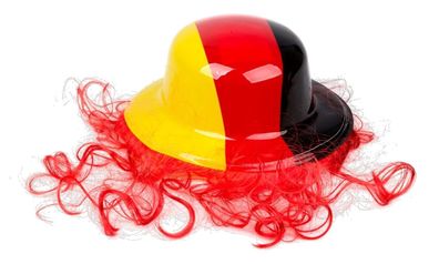 JUNG Kunststoff Melonen Hut mit Haaren Deutschland Fussball EM 2024 Fan