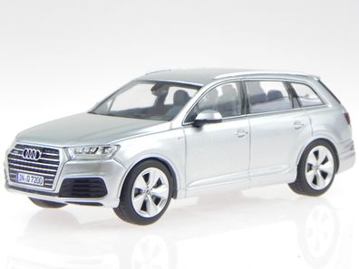 Audi Q7 Typ 4M 2015 florett silber Modellauto Minimax 1:43