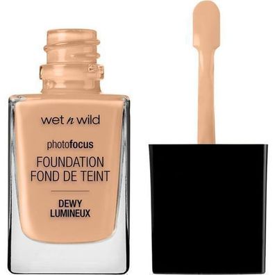 Wet n Wild Photo Focus Dewy Foundation Classic Beige - 28ml