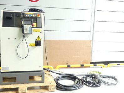 Fanuc A05B-2453-B250 Steuerung SN E05506713 R-J3IB 380-415 / 440-500VAC