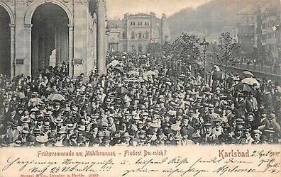 Frühpromenade am Mühlbrunnen Karlsbad (Karlovy Vary) Postkarte 1900