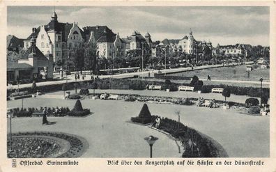 Blick über Konzertplatz auf die Häuser an Dünenstraße Swinemünde Pommern AK 1939